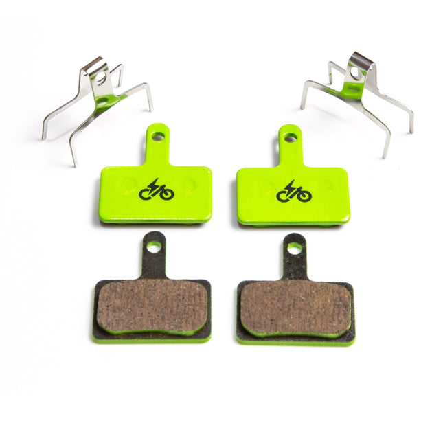 Clarks Bicycle H/D E-Bike DISC brake pads, 2 PAIRS, SEMI METALLIC, Shimano Deore (BR-M515/475/525/465/495)Tektro, Clarks (designed to deliver maximum performance & LONGER LIFE)