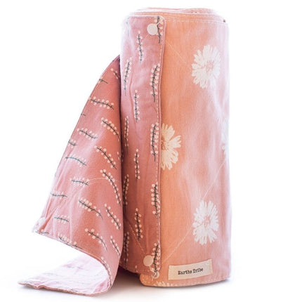 EARTHS TRIBE PINK UNPAPER TOWELS 16 PER ROLL