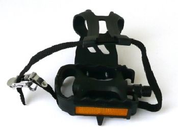 BICYCLE PARTS - PEDALS 9/16 MTB, PP BODY, BLACK, W/TOE CLIP & STRAP