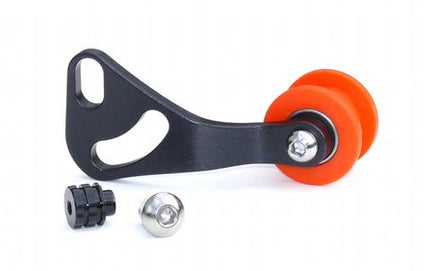 BICYCLE PARTS - CHAIN TENSIONER - SINGLE SPEED, ALLOY, BLACK/RED (WORKS WITH NUTTED & Q/R AXLES)