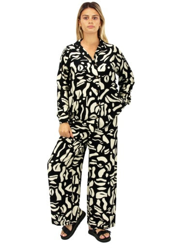 CARVE AANUKA WOMENS LONG SLEEVE SHIRT AND PANT SET - BLCK/WHIT - 8 pieces XS/S/M/L/XL (1/2/2/2/1)